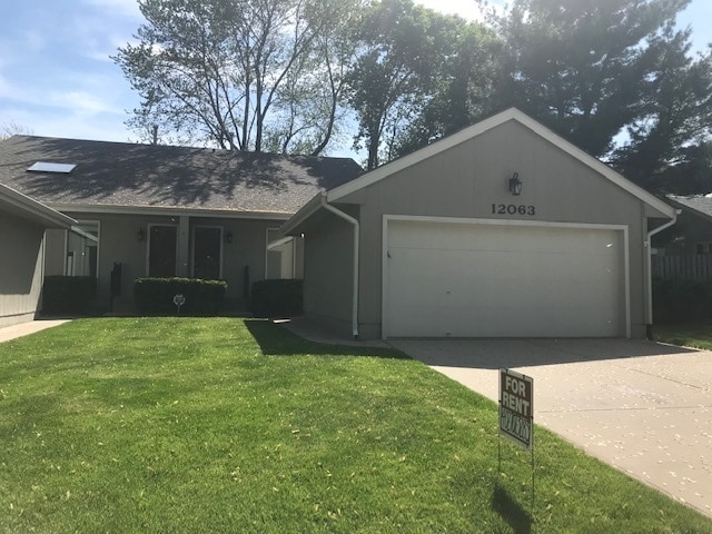 Great townhouse for rent at 120th & Blondo - 12063 Burdette Cir