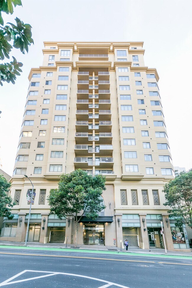 Building Photo - 246 2nd St