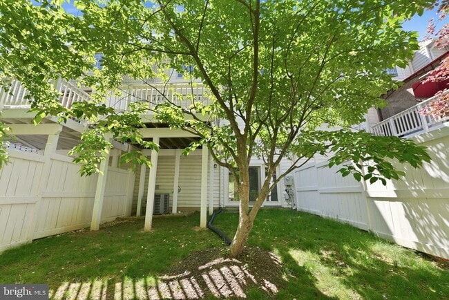 Building Photo - 2709 Baronhurst Dr