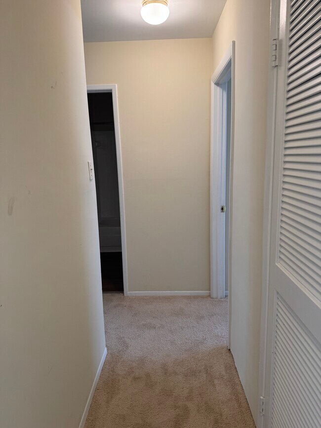 Building Photo - 14648 Balsam St