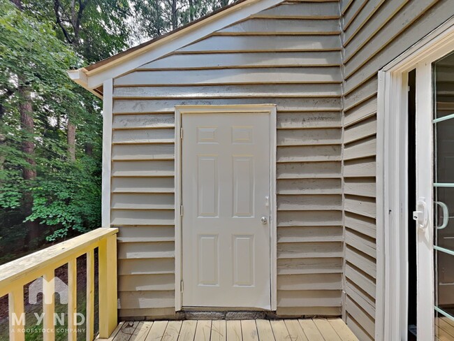 Building Photo - 208 Virginia Pl