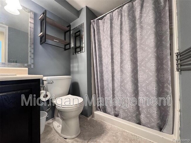 Building Photo - 2150 Pauline Blvd