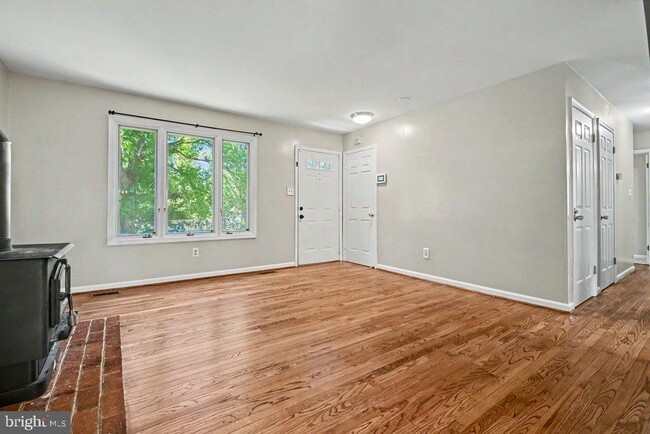 Building Photo - 7804 Stafford Hill Ct