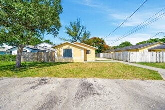 Building Photo - 20117 SW 88th Ct
