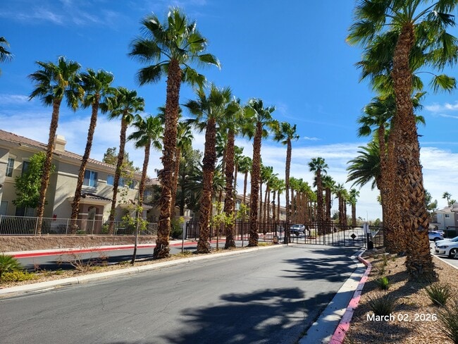 Building Photo - 9050 W Warm Springs Rd