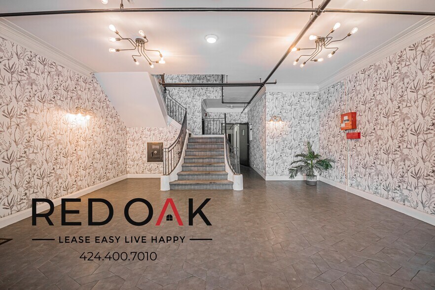 Building Photo - 681 Shatto Pl