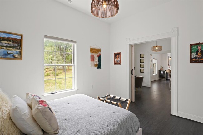 Building Photo - 510 Camino De Rancho