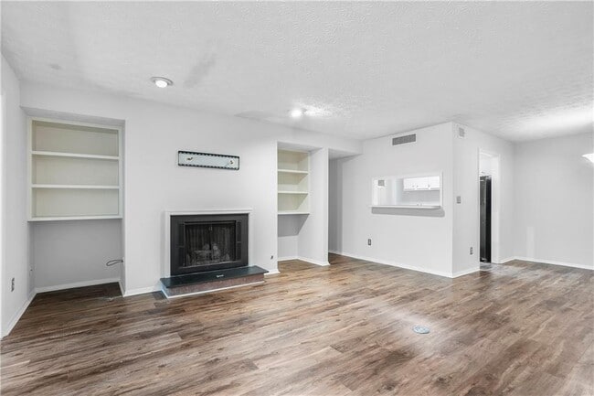 Building Photo - 1006 Dunbar Dr
