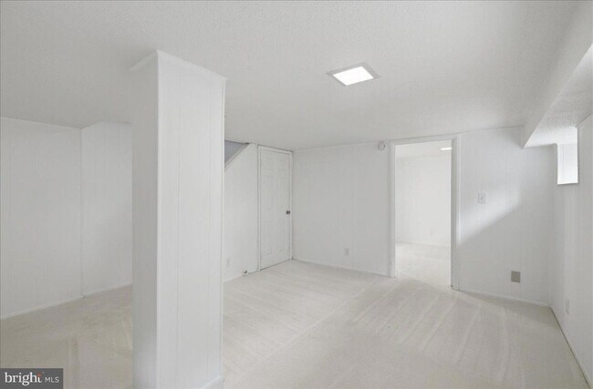 Building Photo - 4825 S 28th St