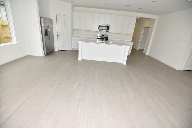 Building Photo - 16542 Mesquite Fld Dr