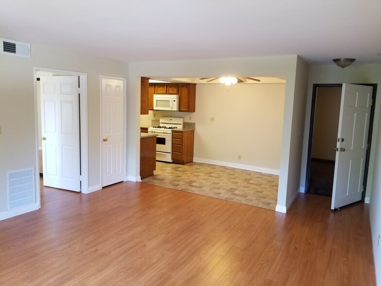 Building Photo - 430 South Niagara Street