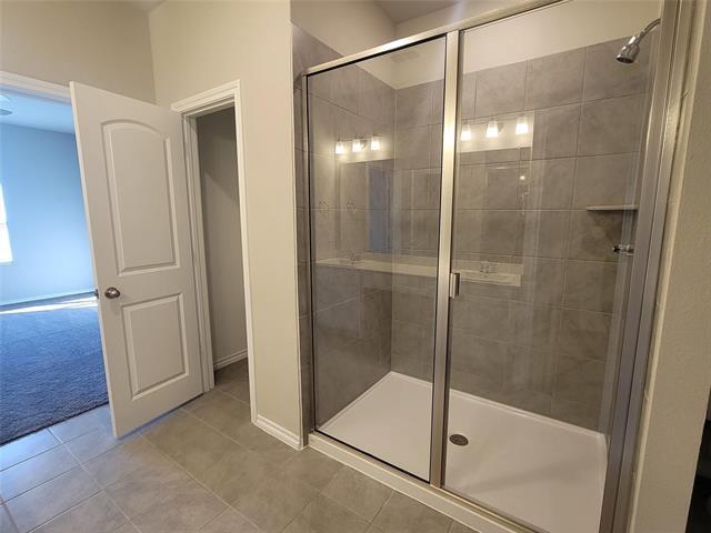 Building Photo - 933 Ravenwood Ln