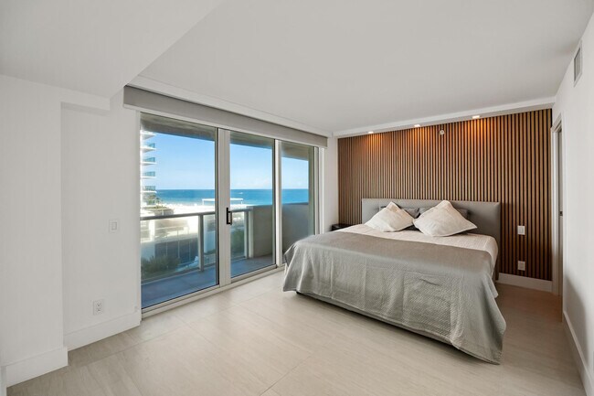 Building Photo - 9499 Collins Ave