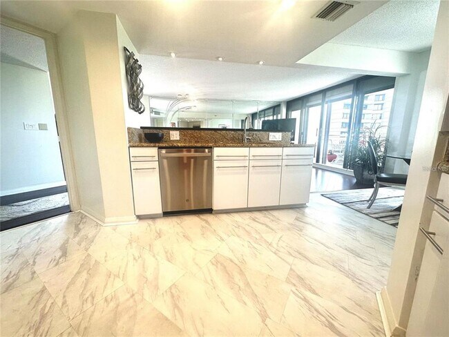 Building Photo - 5950 Pelican Bay Plaza S
