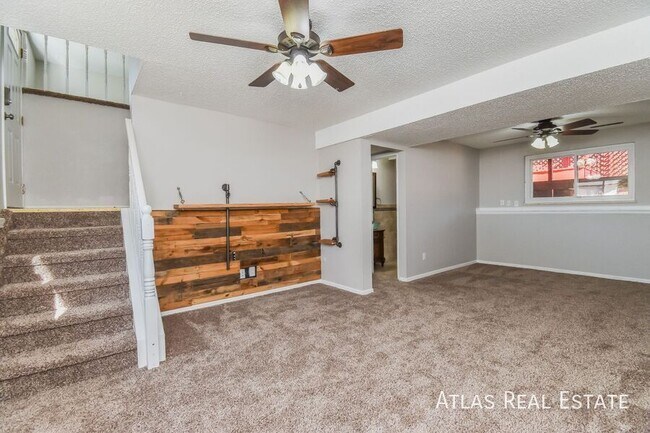 Building Photo - 4830 Ranch Dr