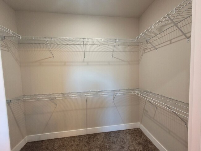 Building Photo - Cannery Crossing #2