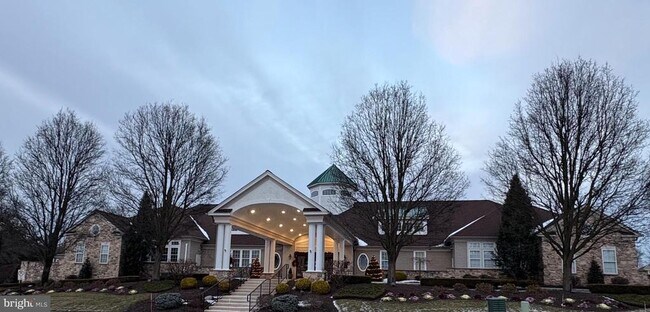 Building Photo - 950 Nathaniel Trail