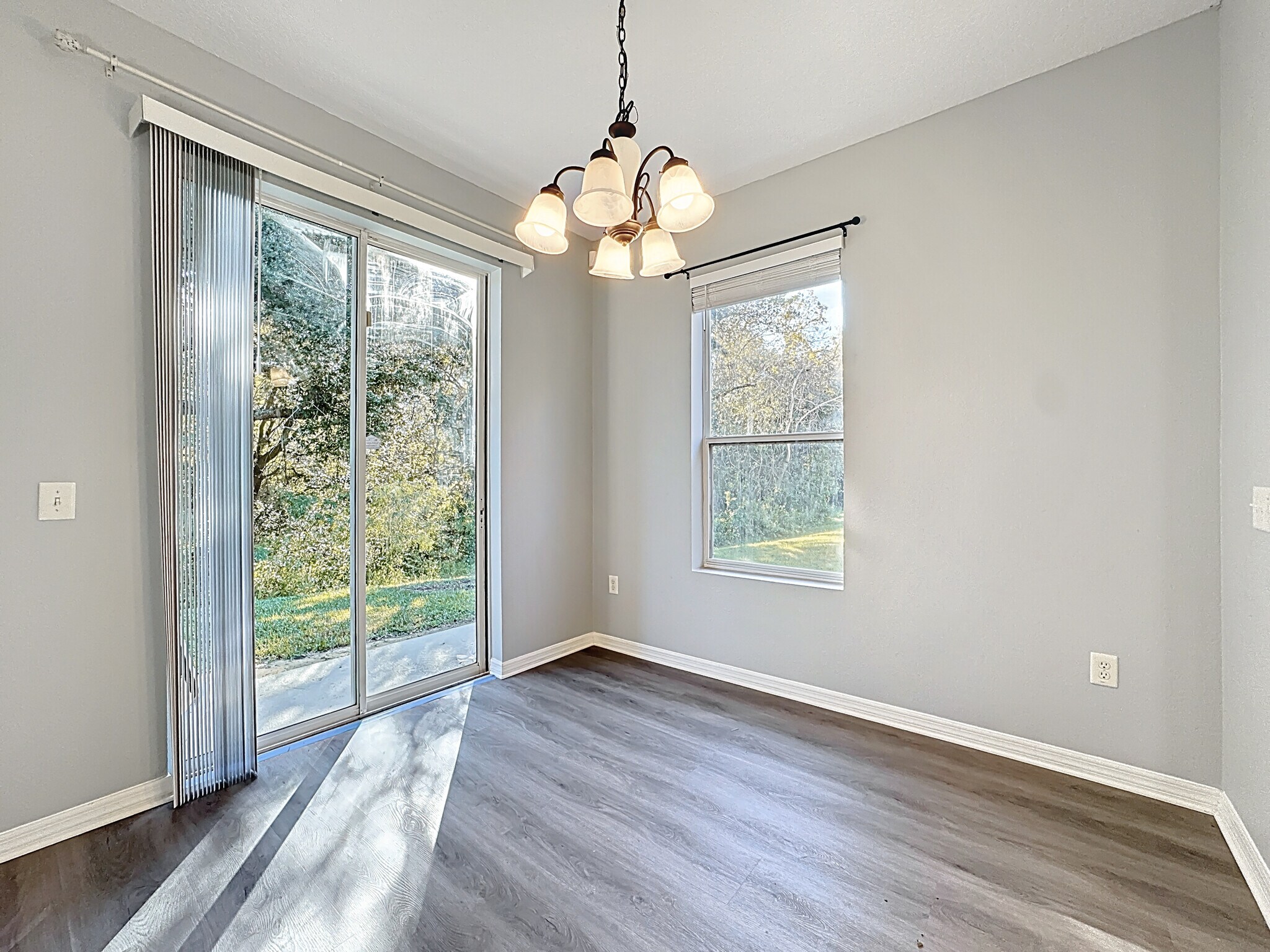 Building Photo - 1500 Broken Oaks Drive