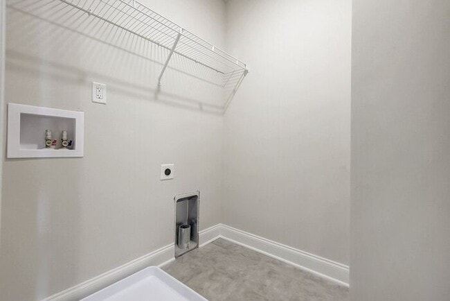 Building Photo - 1001 Lifford Ln