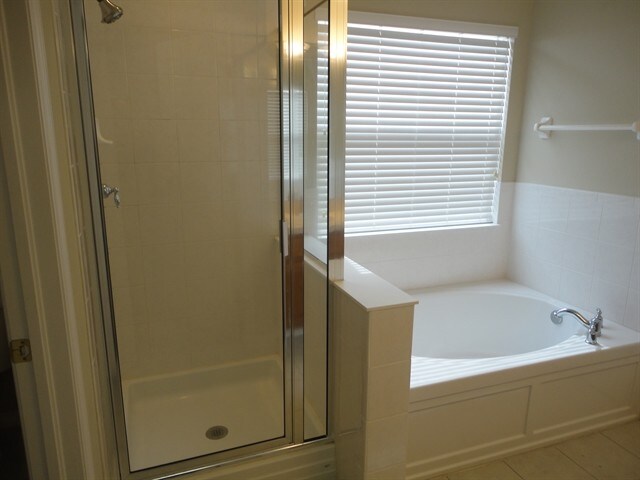 Building Photo - 8806 Grand Bayou Court
