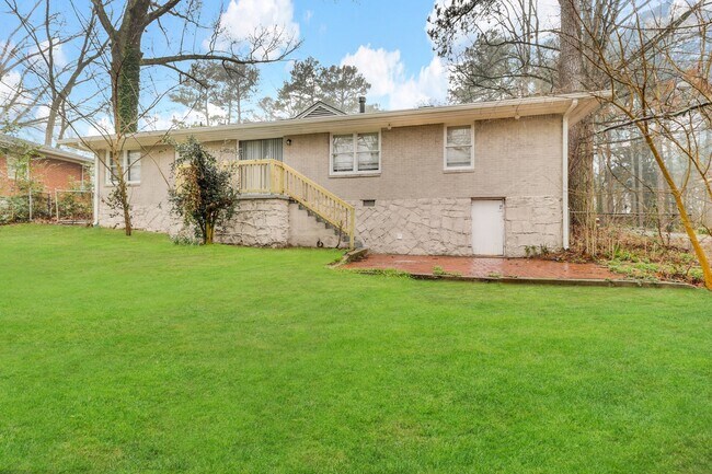 Building Photo - 1376 Ruth Place