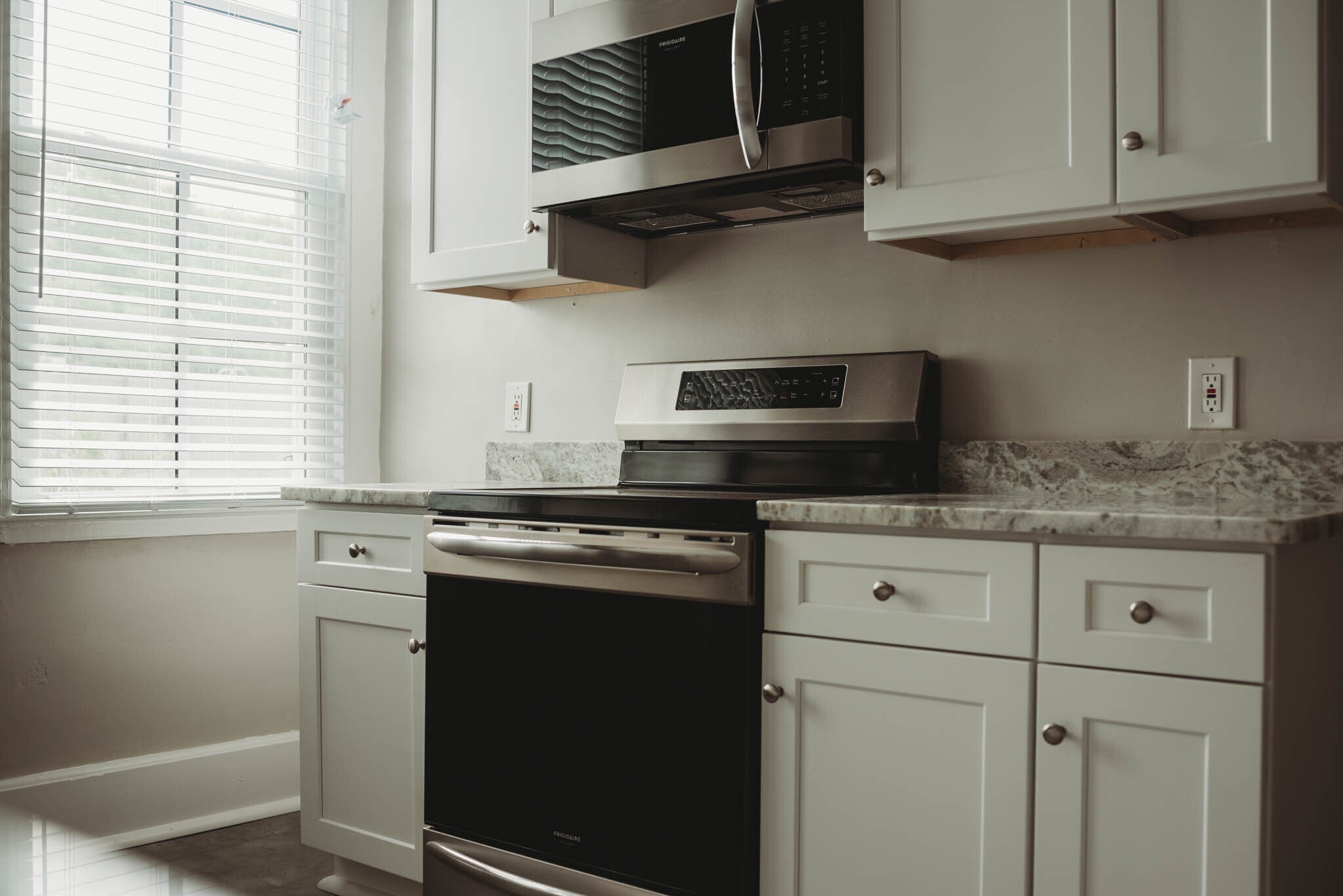 Building Photo - 529 Washington E St