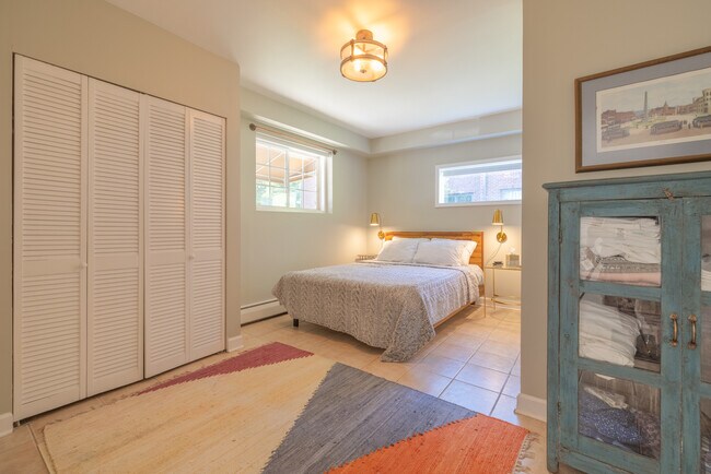Downstairs Bedroom with Full Bathroom - 275 Kimberly Ave