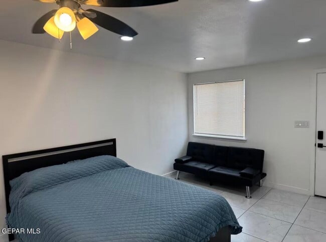 Building Photo - 408 San Blas Dr