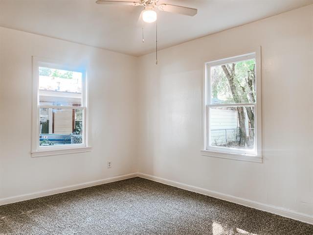 Building Photo - 5513 Thomas Ln