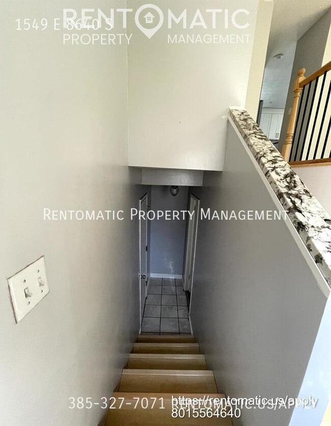 Building Photo - 1549 E 8640 S