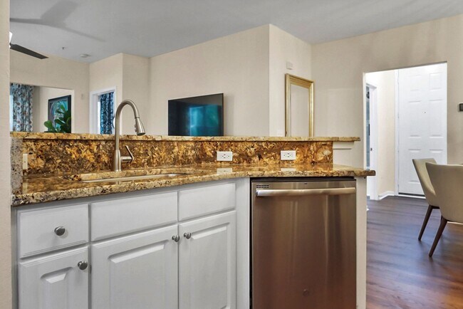 Kitchen sink - 60 Fenwick Hall Aly