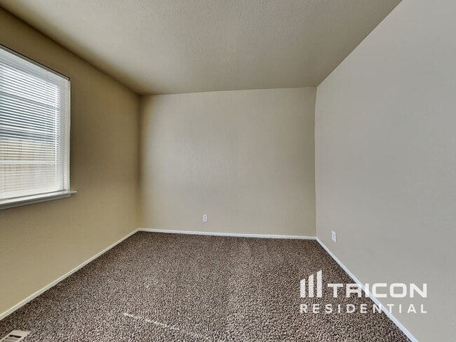 Building Photo - 4170 Snowshoe Ln