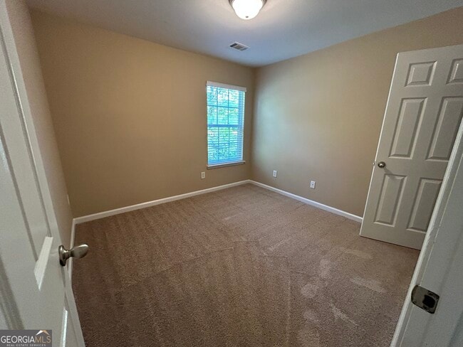 Building Photo - 2455 Mayfair Dr