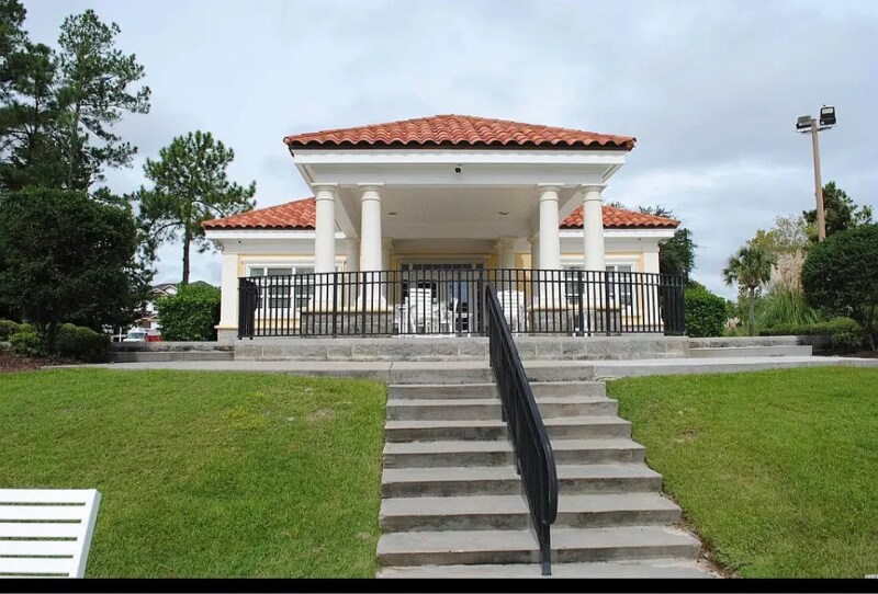 Building Photo - 845 Bluffview Dr