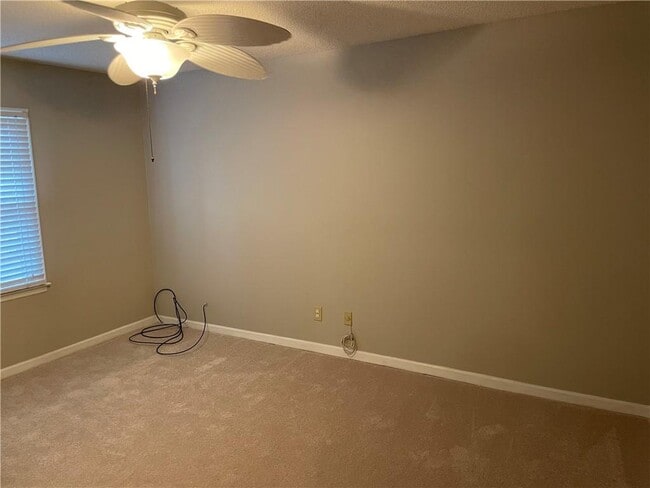 Building Photo - 241 High Creek Dr