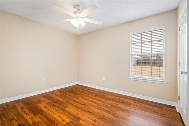Building Photo - 7245 Pecan Terrace Dr