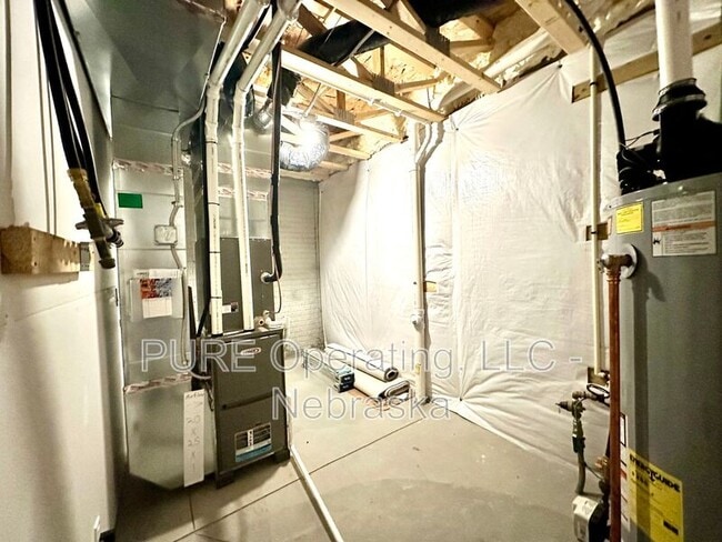 Building Photo - 17451 Tucker St