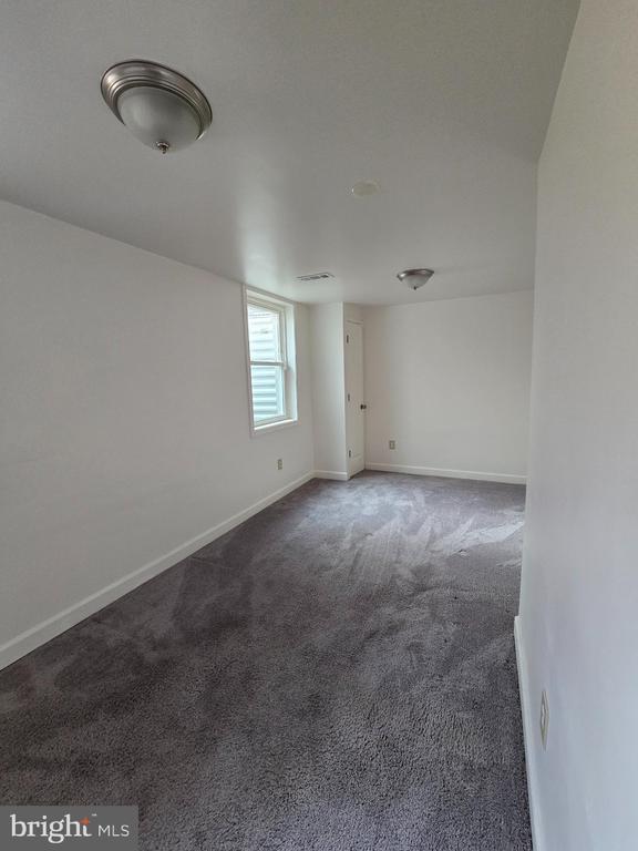 Building Photo - 10206 Farrar Ave