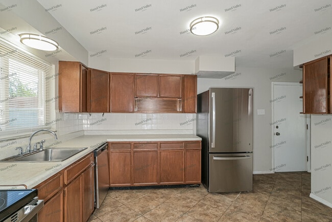 Building Photo - 3152 Rex Ave