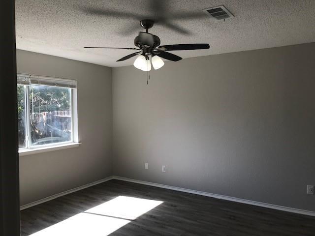 Building Photo - 1355 Lincolnshire Way
