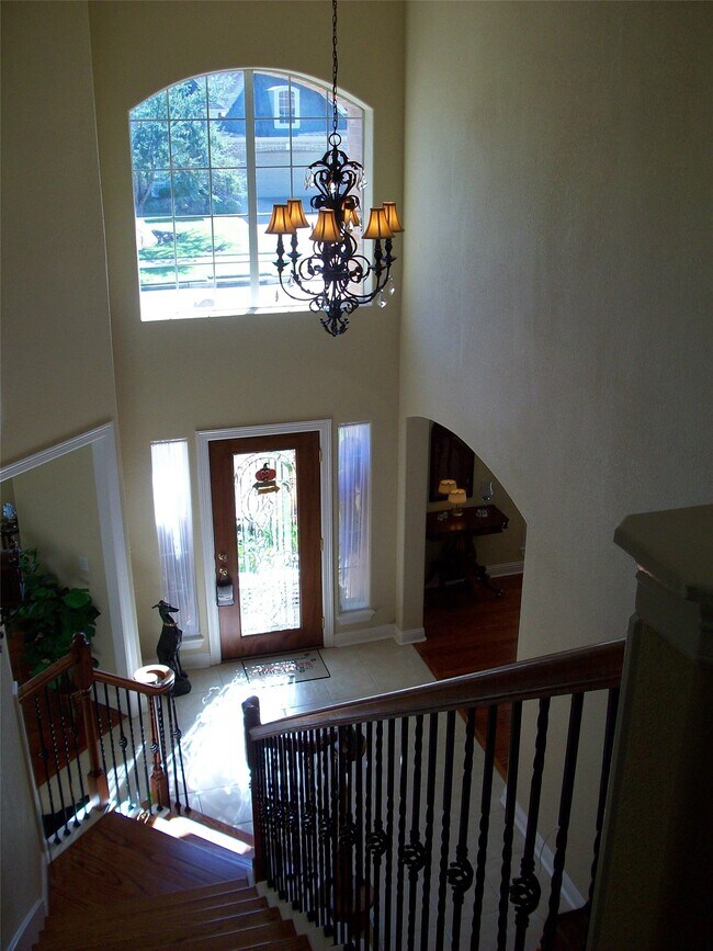 Building Photo - 1722 Parklake Village Dr