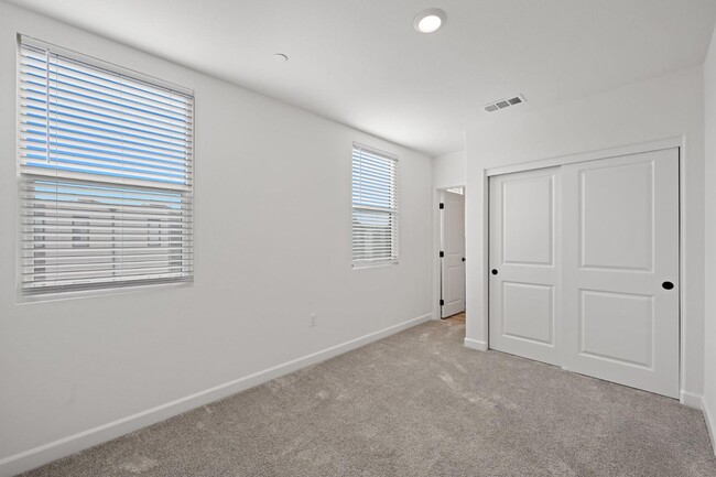 Building Photo - 2245 Epoca Wy