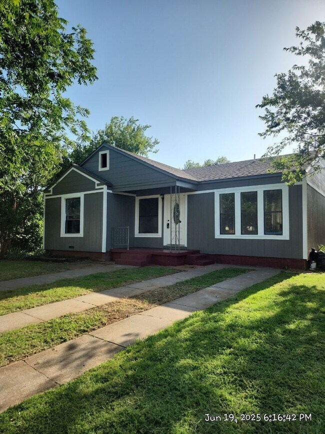 Primary Photo - 3314 Sherwood Ln