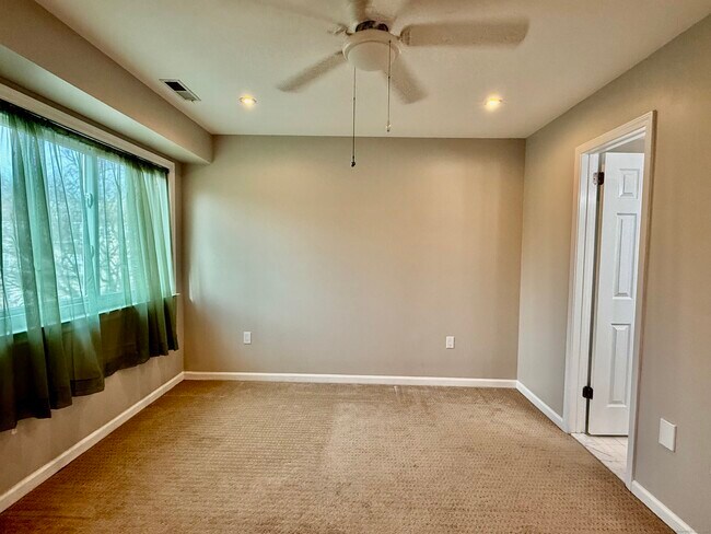 Building Photo - 1900 Summer St