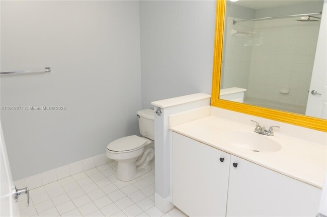 Building Photo - 5820 W Sample Rd