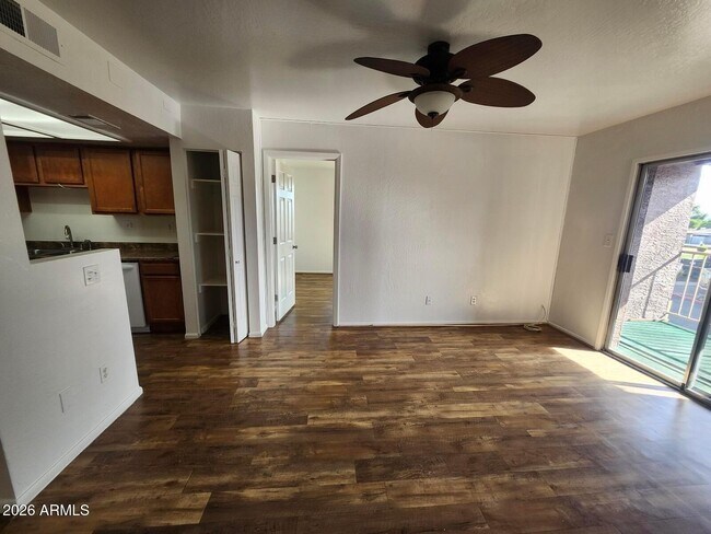 Building Photo - 16602 N 25th St