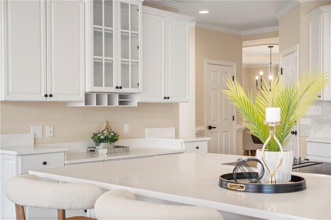 Building Photo - 870 Longstone Landing