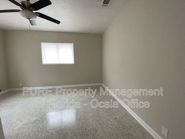 Building Photo - 12142 SE 87th Terrace