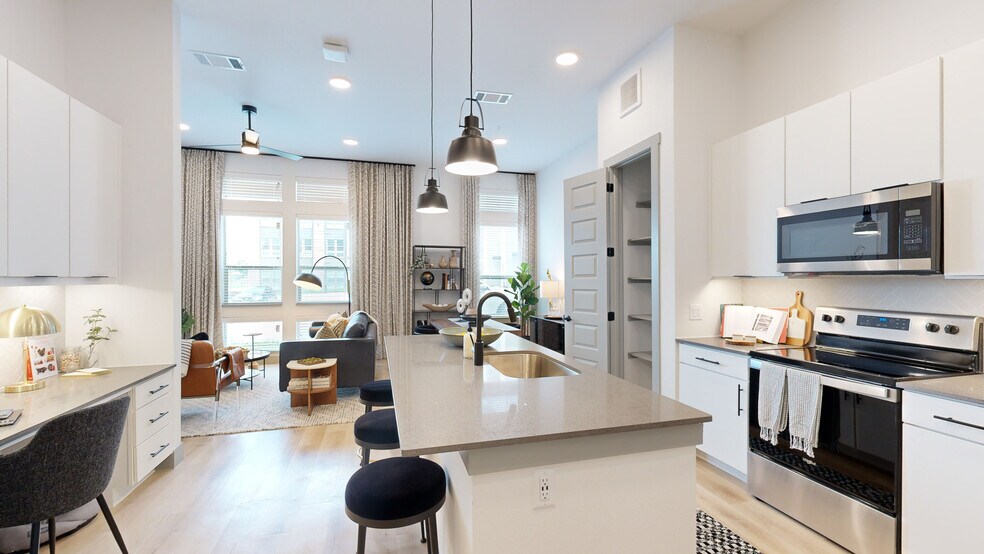 1BR, 1BA - 911SF - A4 - Casey at Frisco Station