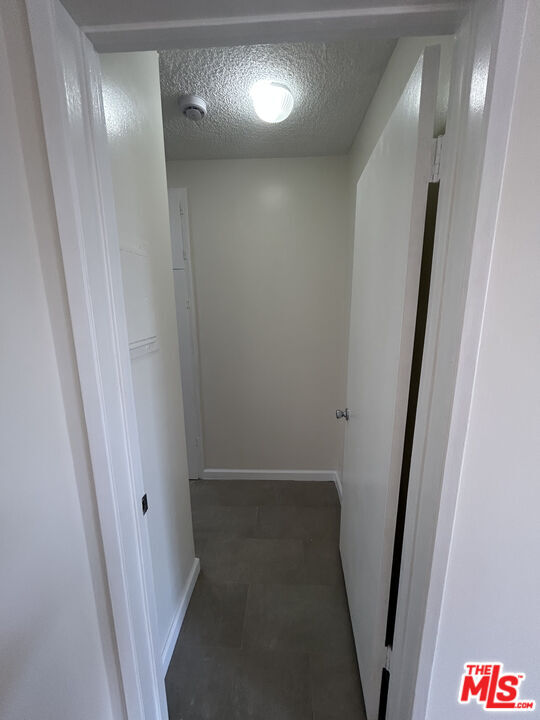 Building Photo - 1033 6th St